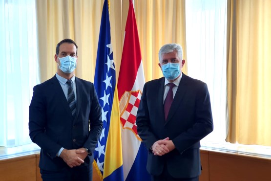 Zamjenik predsjedavajućeg Doma naroda dr. Dragan Čović održao sastanak s predsjednikom HKD „Napredak“ Nikolom Čičom